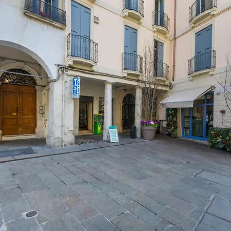 Le Travi アパート *